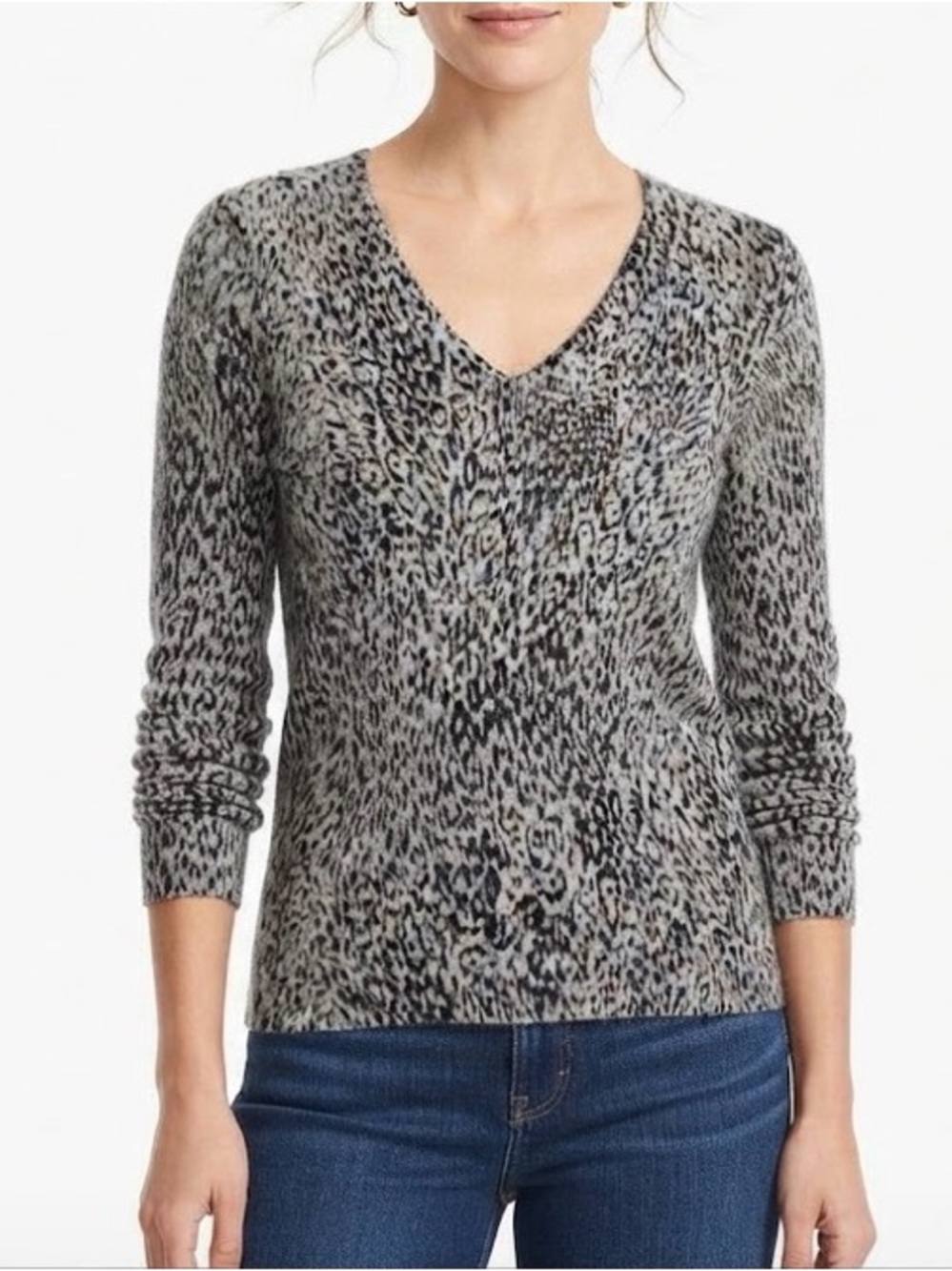 Charter Club 100% Cashmere Gray Leopard Animal Print V-Neck Sweater Size S